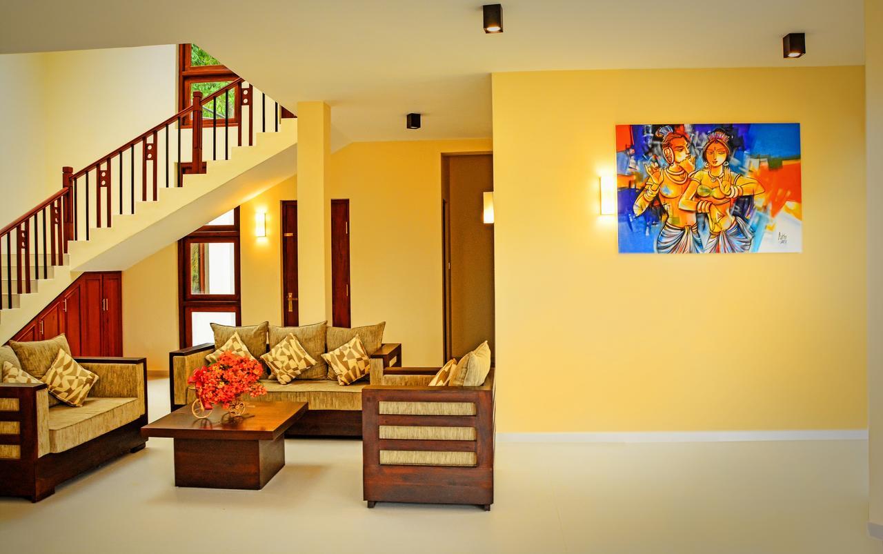 The Grand Hills Hotel Kandy Exterior photo