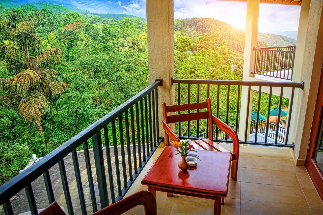 The Grand Hills Hotel Kandy Exterior photo