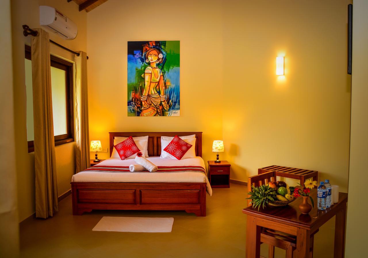 The Grand Hills Hotel Kandy Exterior photo
