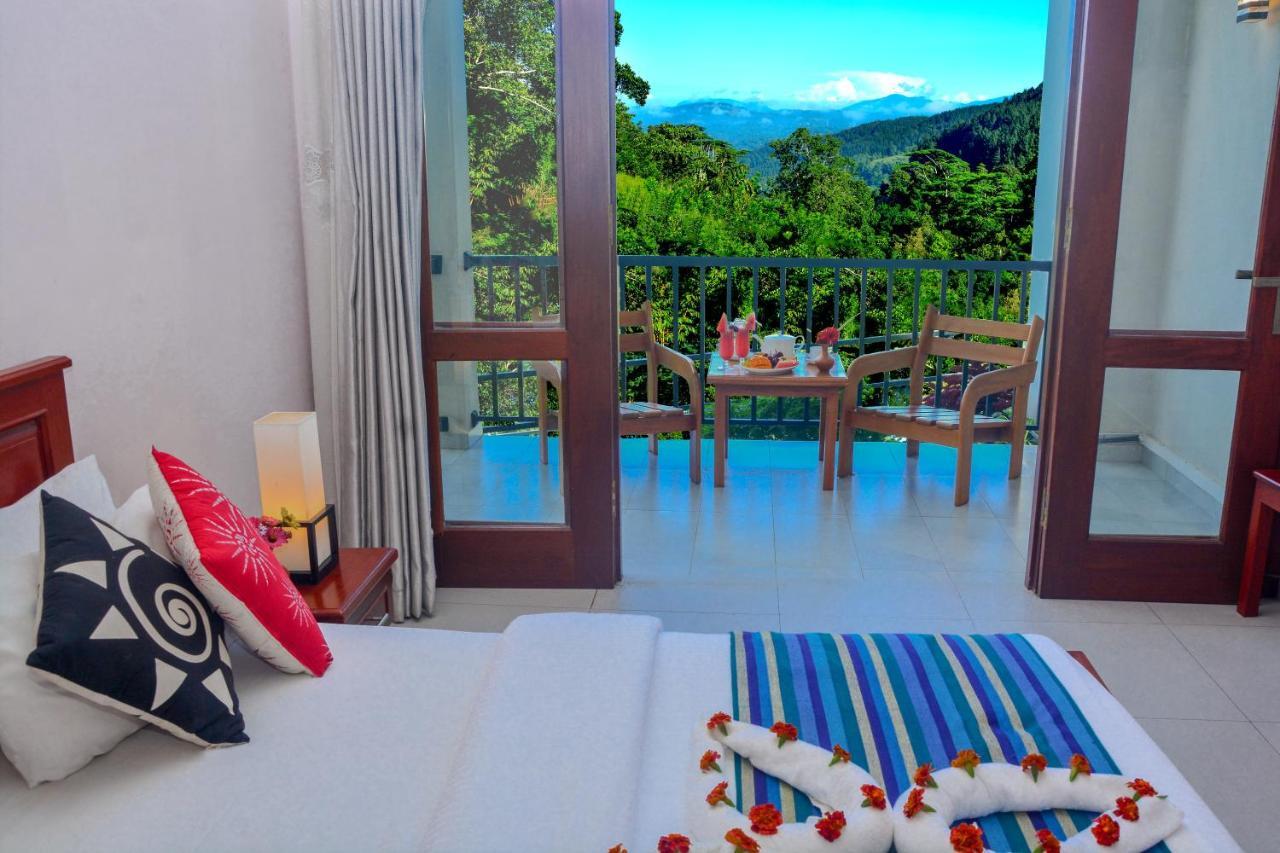 The Grand Hills Hotel Kandy Exterior photo