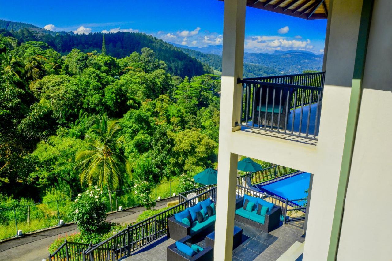 The Grand Hills Hotel Kandy Exterior photo